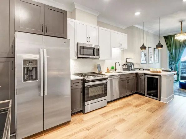 Crossroads at the Gulch