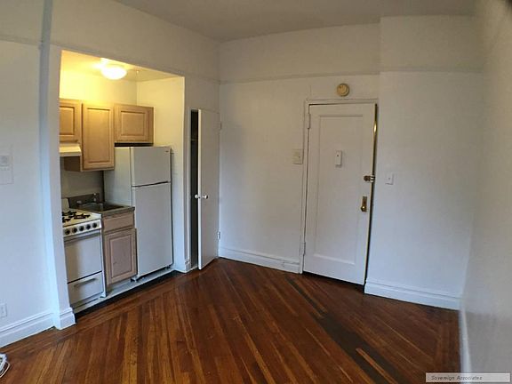 2nd image of 936 W End Ave APT G13