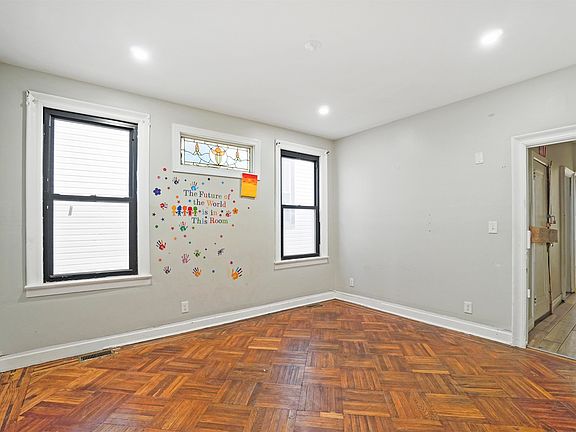 3rd image of 277 Van Nostrand Ave