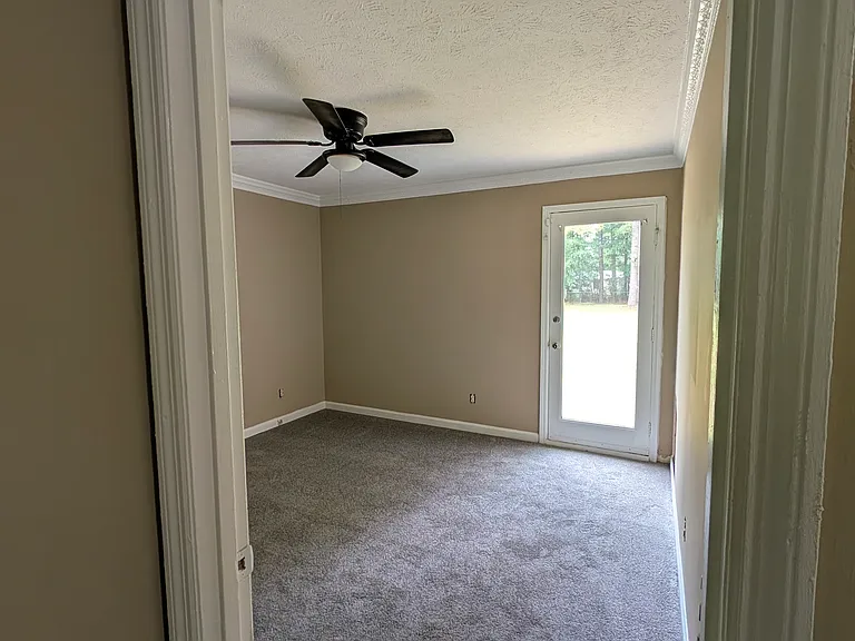 Tiffany Ln — Photo 2