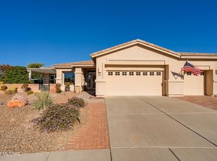 1801 E Canyon Wren Way, Green Valley, AZ 85614