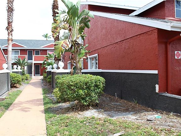 3rd image of 8511 Lincoln Cove Dr APT 102A
