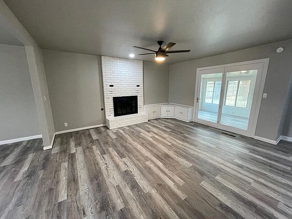 4th image of 1008 Woods Ave