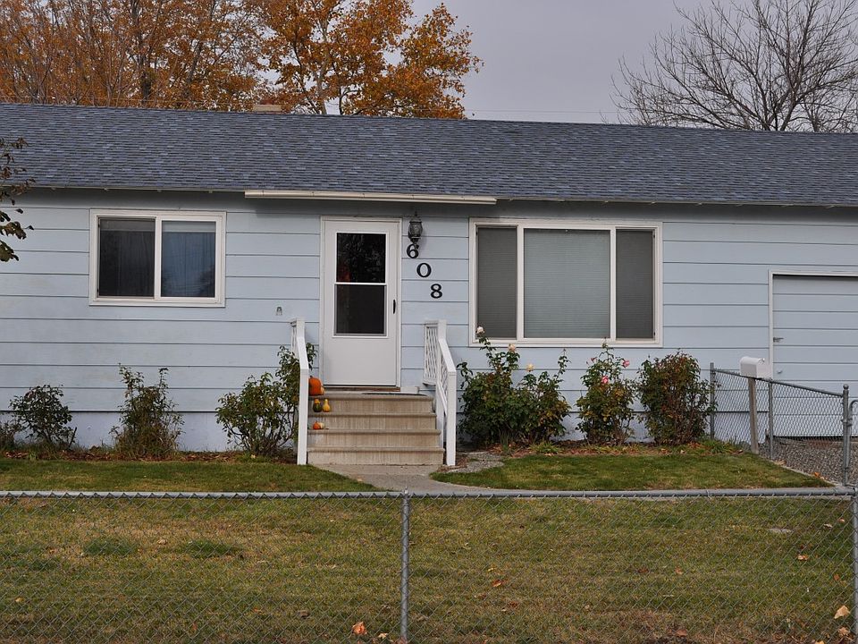 1st image of 608 Blue St