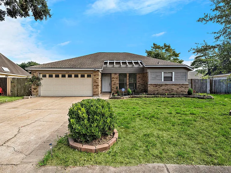 1022 Western Meadows Dr — Photo 4