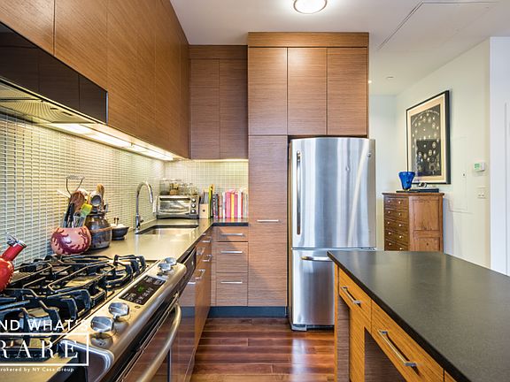 5th image of 220 Water St APT 306