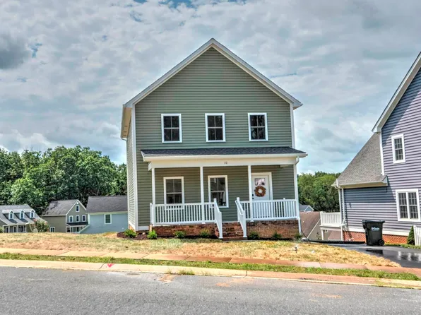 10 Topside Cir, Staunton, VA 24401