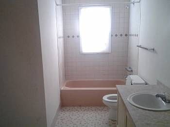 3rd image of 114 Helmig St