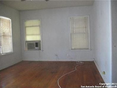 2nd image of 205 Avant Ave