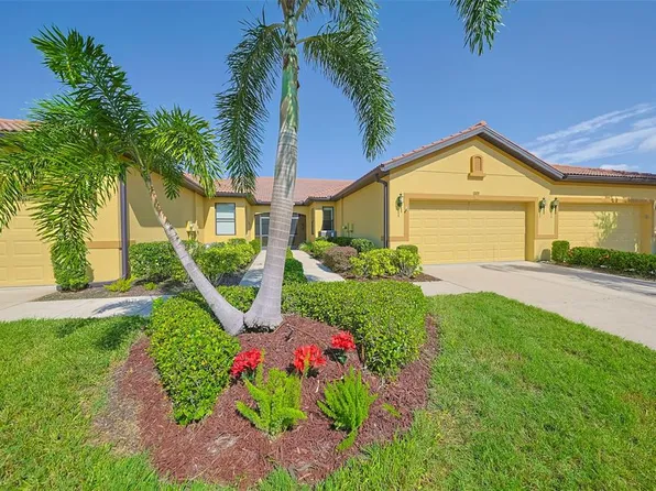 329 Bluewater Falls Ct, Apollo Beach, FL 33572