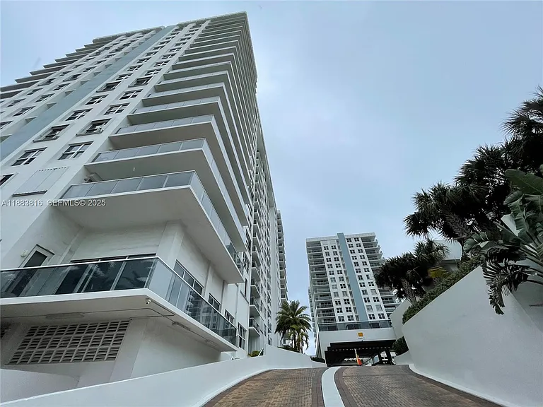 2751 S Ocean Dr #1204S — Photo 70