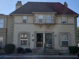 8314 Metcalf Ave, Overland Park, KS 66212