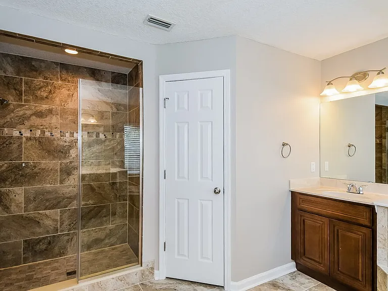 12363 Guava Ct — Photo 14