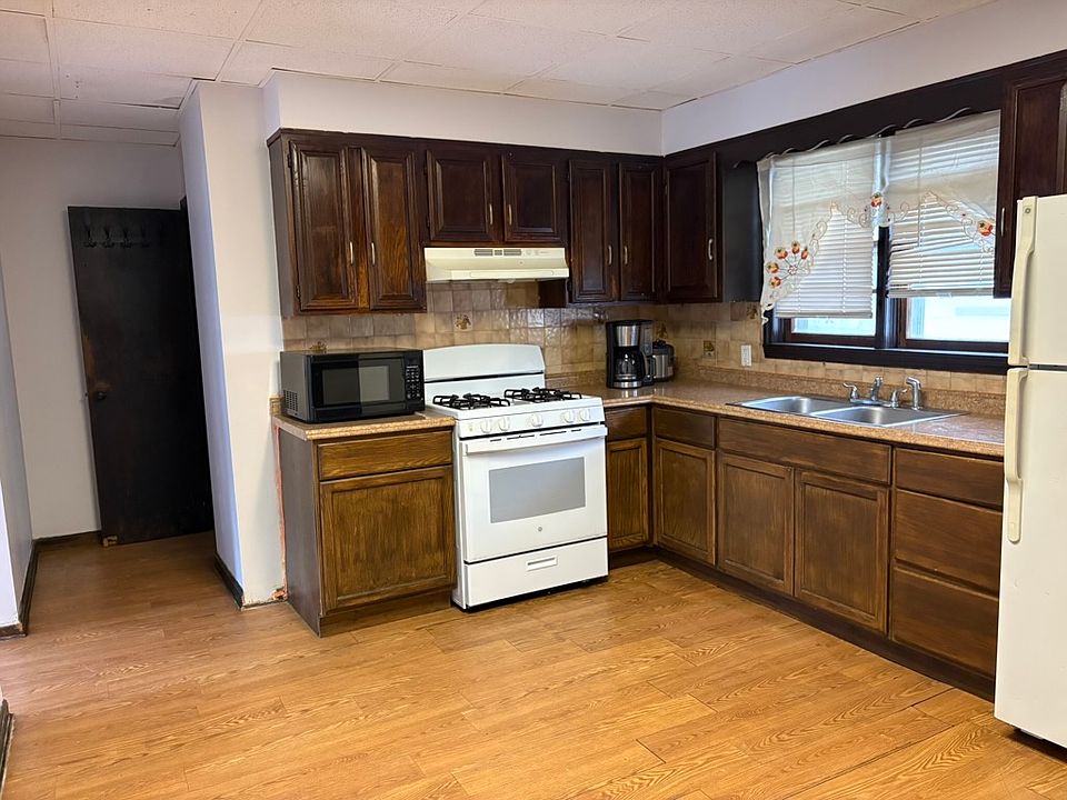 1st image of 40 Parker Ave #1