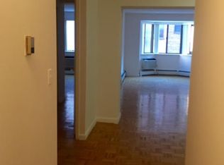 4213 Bowne St, Flushing, NY 11355