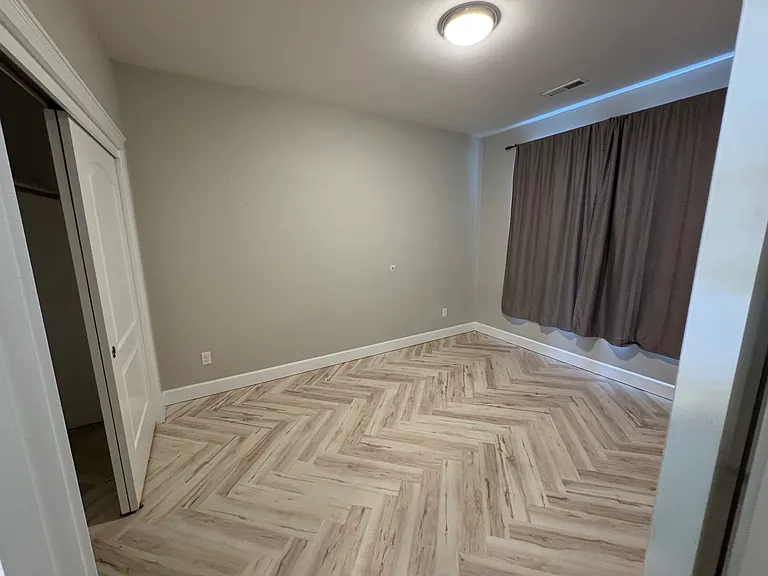 1820 E Madera St — Photo 16