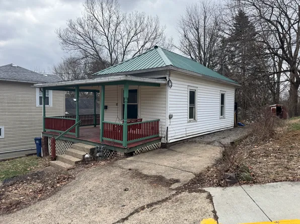 65 N Shafer St, Athens, OH 45701