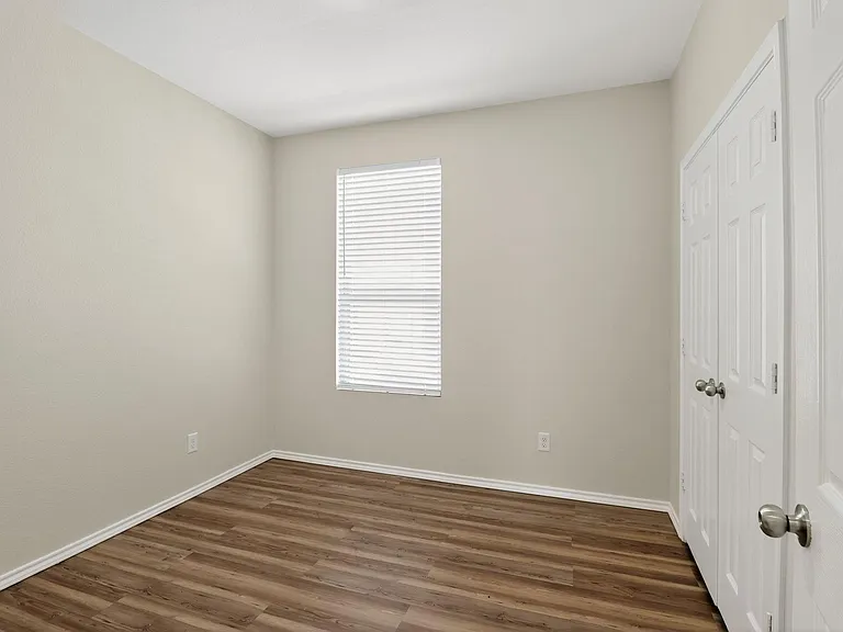 137 Miracle Dr — Photo 20