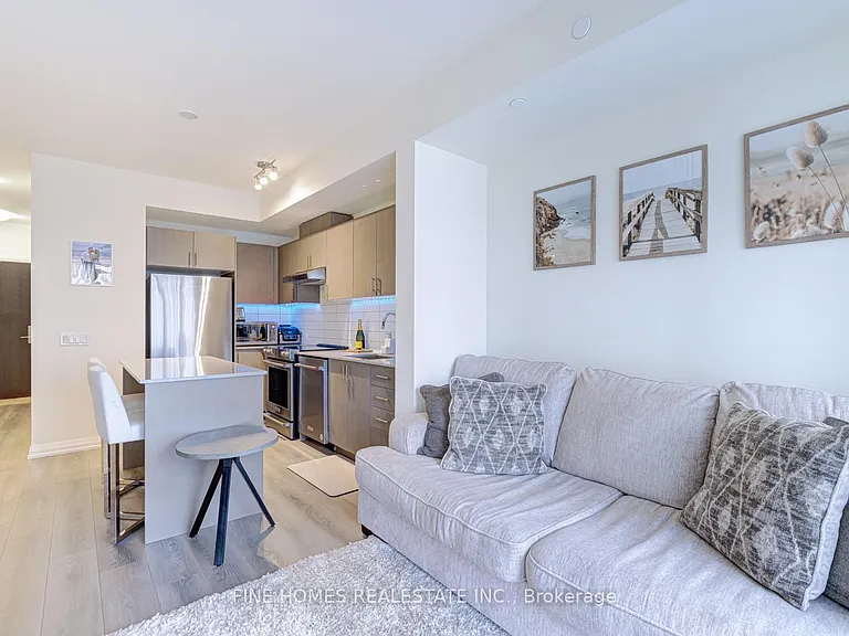 9000 Jane St #1903 — Photo 17