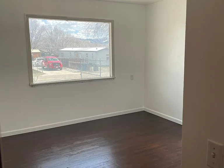 507 S Chestnut St — Photo 11