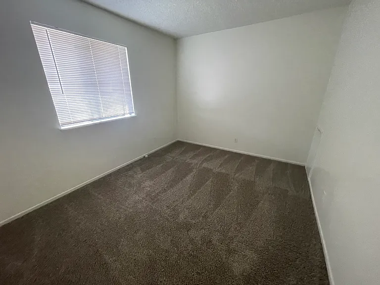 1448 W Stoneridge Ct #E — Photo 11