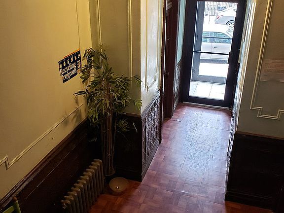 2nd image of 336 21st St APT 4R