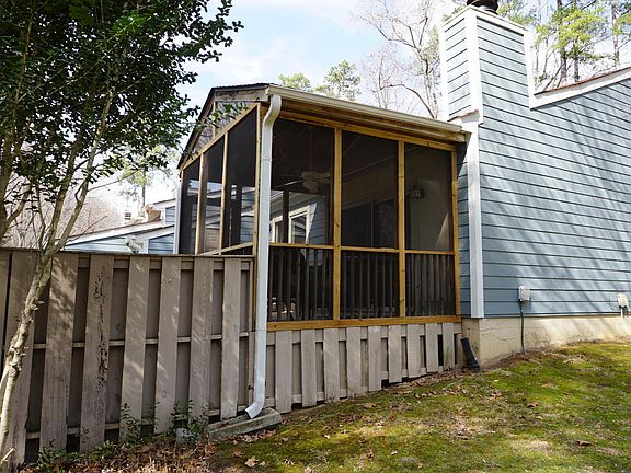 5th image of 5813 Branchwood Rd