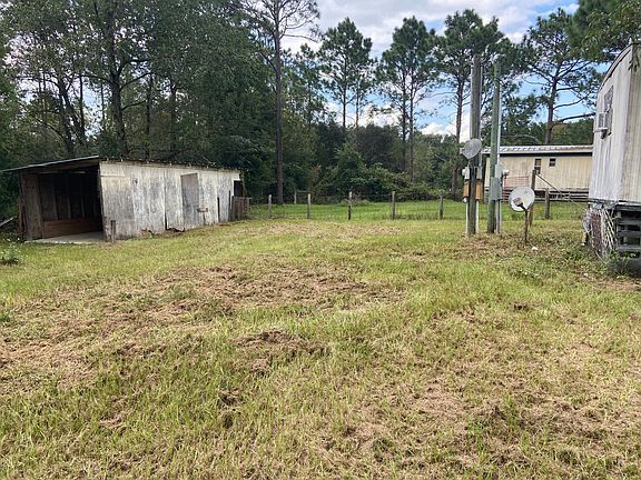 large lot with a garaged area