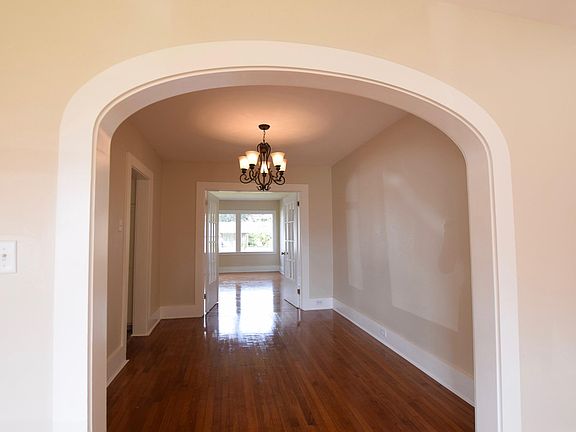 5th image of 1528 S Iberia St