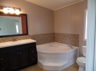 3911 Glendale Dr, Bismarck, ND 58503