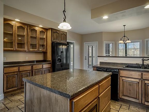 5th image of 4012 Juanita Dr