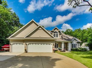 11605 246th Ct, Trevor, WI 53179