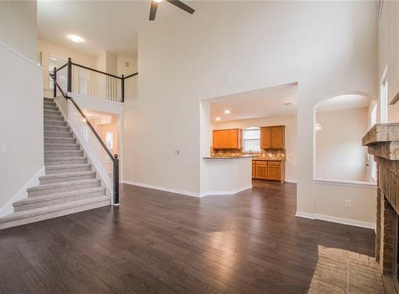 2nd image of 2024 Lakeline Oaks Dr