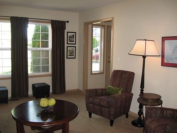 4th image of 3503 Kensington Ct SE