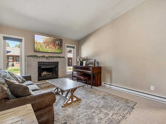 2nd image of 4822 Stoney Brook Ct