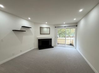 9969 Erma Rd Unit 203, San Diego, CA 92131