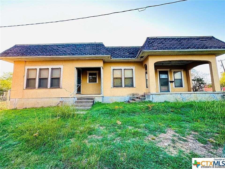 1st image of 1108 College St
