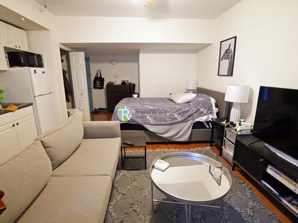 529 Beacon St APT 1, Boston, MA 02215