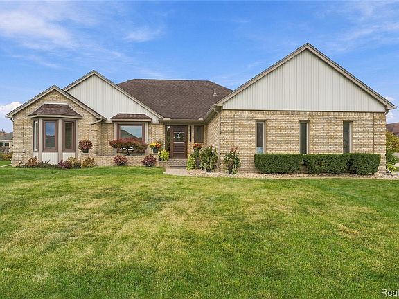 2nd image of 41419 Cilantro Dr