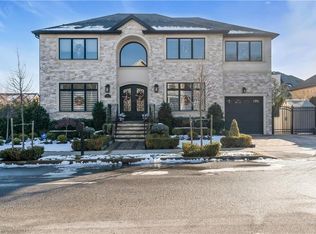 40 Dintree Ln, Staten Island, NY 10307