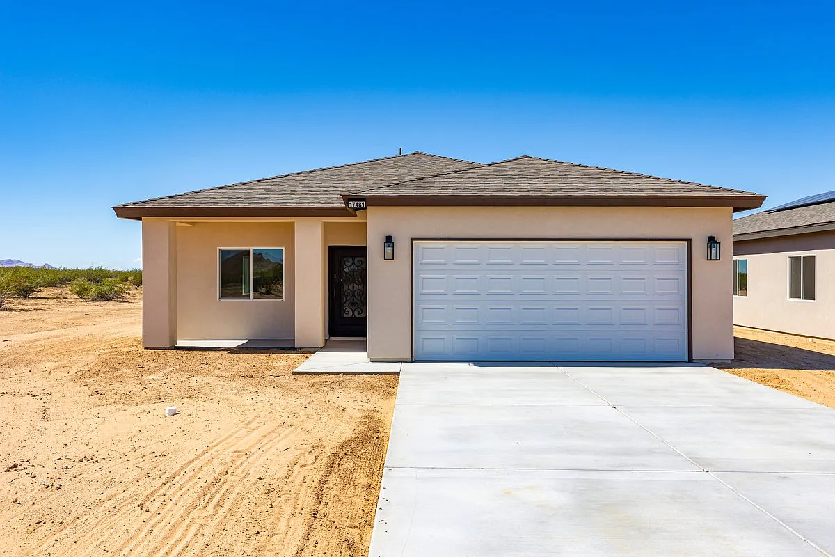 3 bed, 1507 sqft, $2,300 — Photo 1