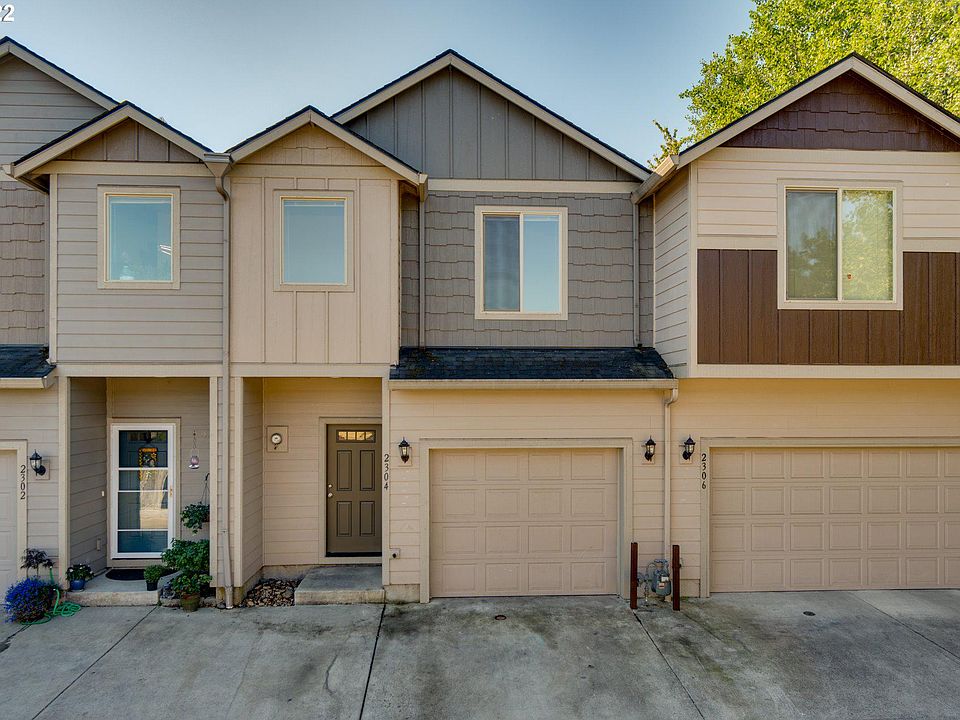 1st image of 2304 NE 130th Ave