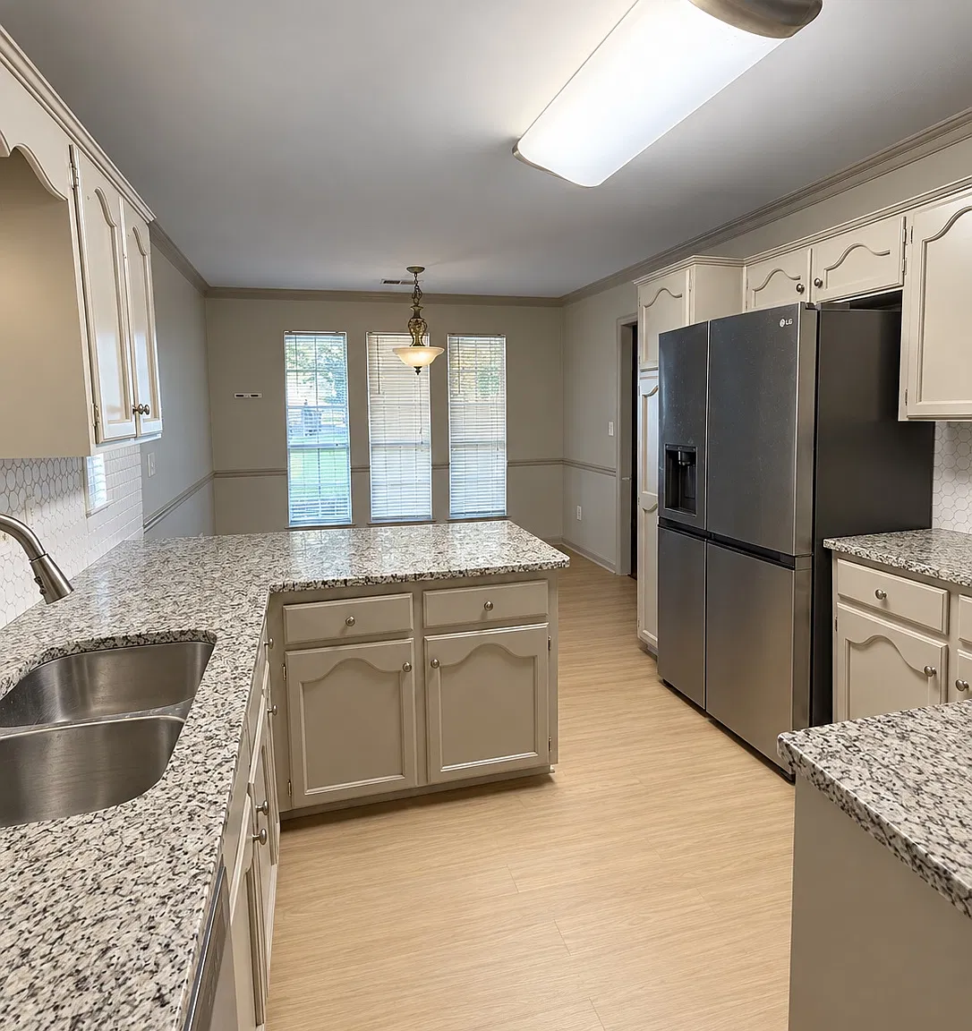 3 bed, 1472 sqft, $2,195 — Photo 4