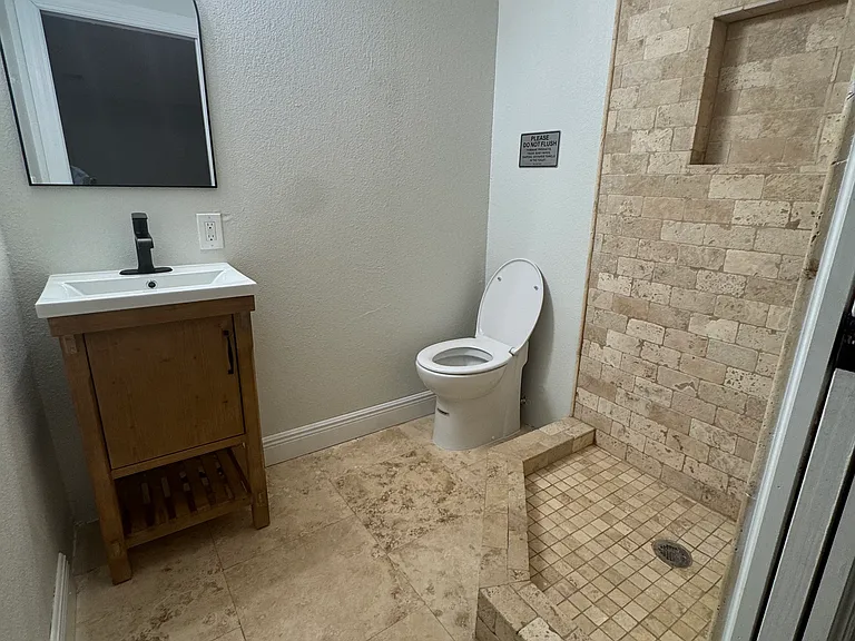 309 Madeira Ave #2 — Photo 5