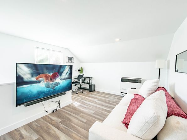 (undisclosed Address)