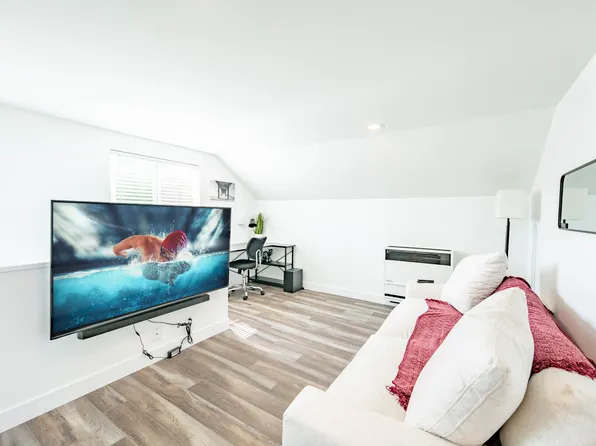 (undisclosed Address), Costa Mesa, CA 92626