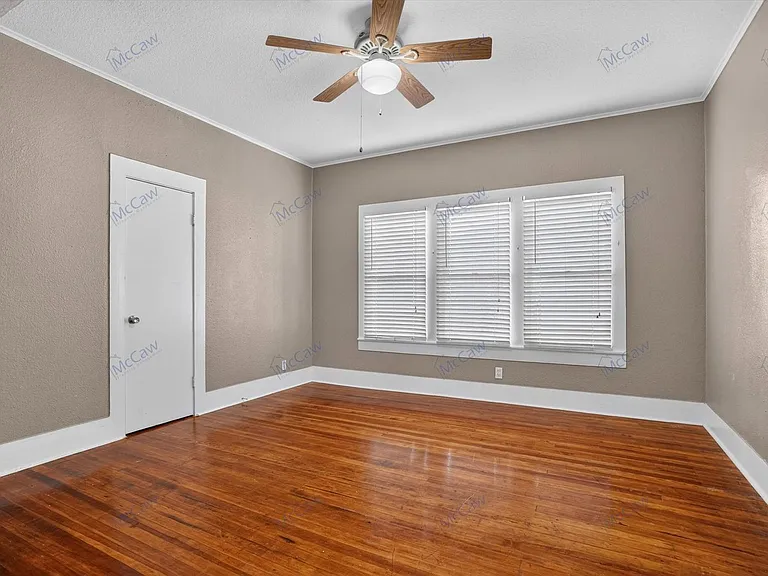 303 S Elm St — Photo 11