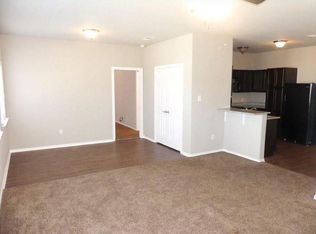 612 Meadow View Ct #102, Denton, TX 76207