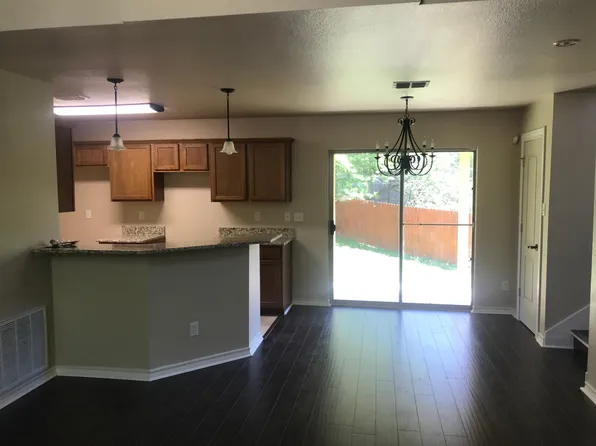 6469 Babcock Rd #1, San Antonio, TX 78240