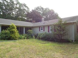 17 North Dr, Ashaway, RI 02804